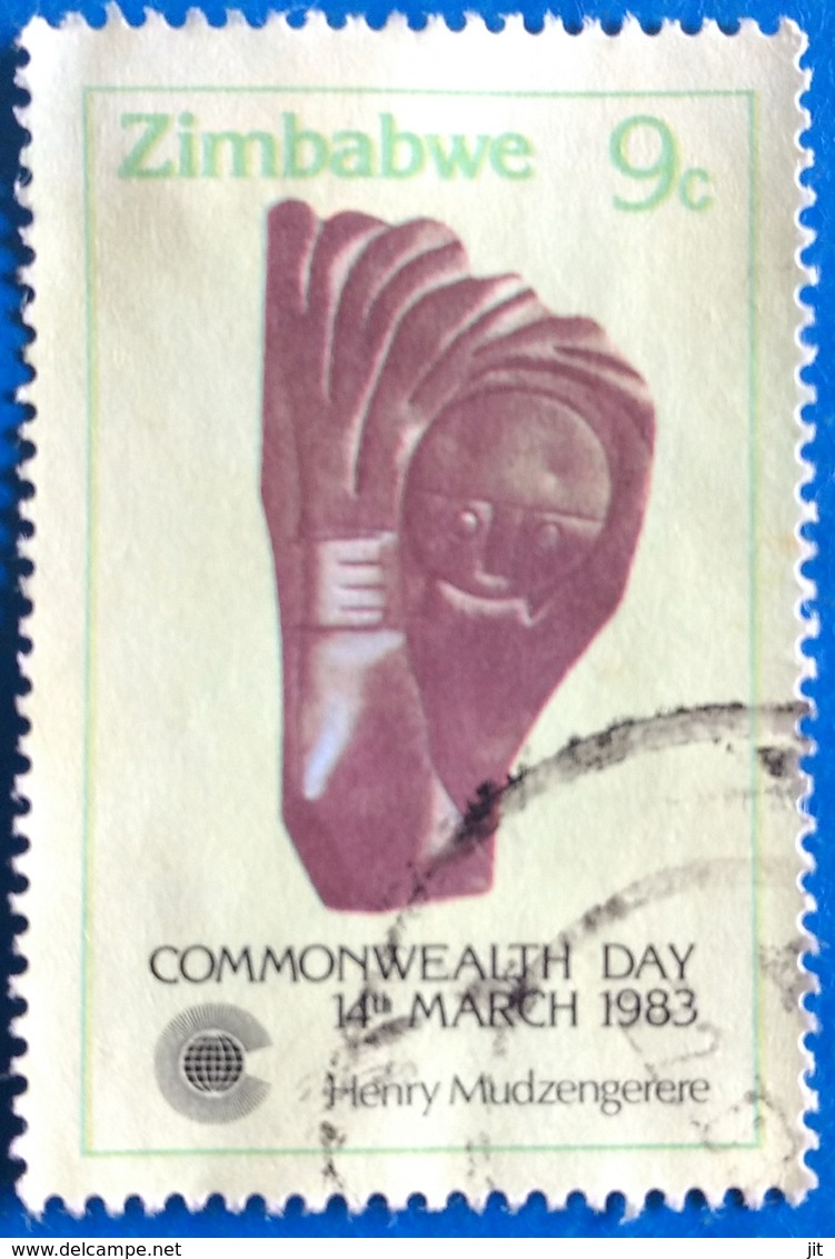 142. ZIMBABWE (9C) 1983 USED STAMP COMMON WEALTH DAY - Zimbabwe (1980-...)