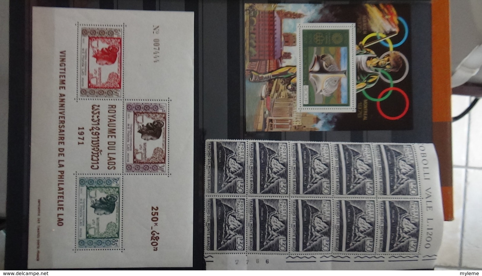 D88 Collection Blocs, carnets et timbres ** de différents pays dont beaucoup de Tunise**  A saisir !!!
