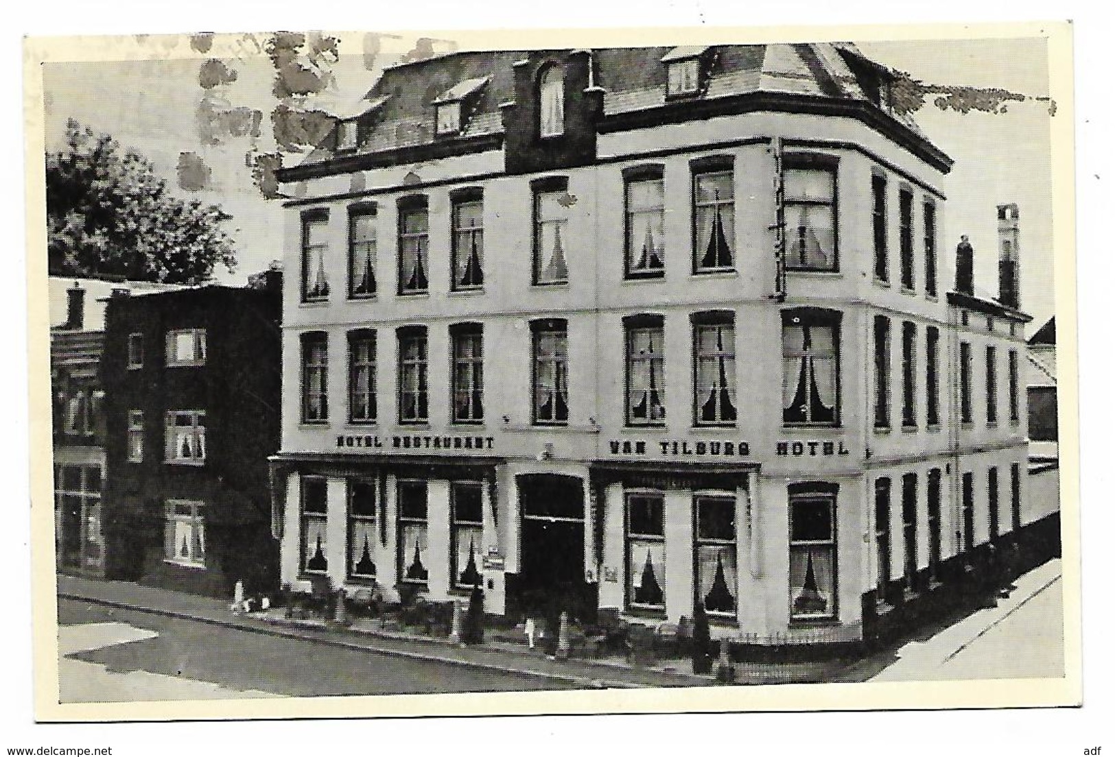 CPSM HOTEL VAN TILBURG, BEUGELSPLEIN 7, HELMOND, Format 9 Cm Sur 14 Cm Environ, PAYS BAS - Helmond