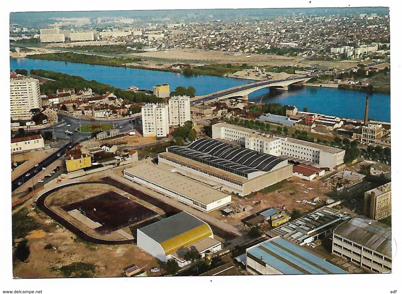 CP BEZONS, VUE AERIENNE SUR LE COLLEGE D'ENSEIGNEMENT TECHNIQUE " EUGENE RONCERAY ", RUE JEAN CARRASSO, VAL D'OISE 95 - Bezons