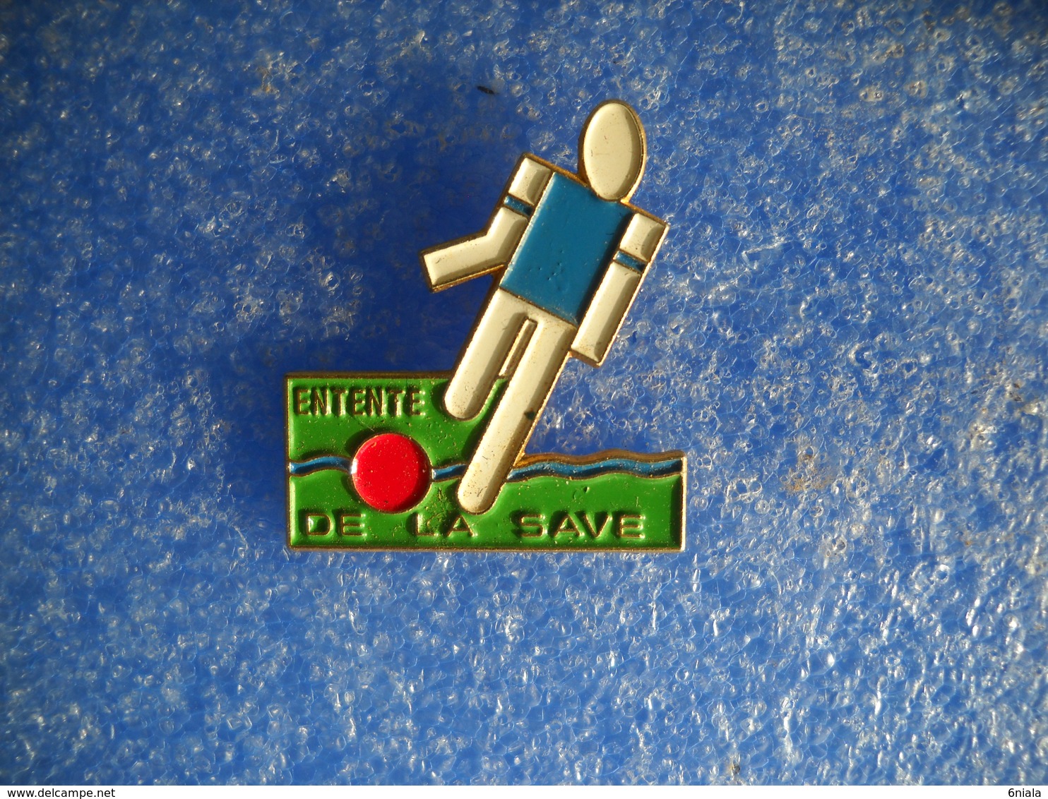 962     PINS   Pin's   FOOT   FOOTBALL ENTENTE DE LA SAVE  Ballon, Joueur, - Football