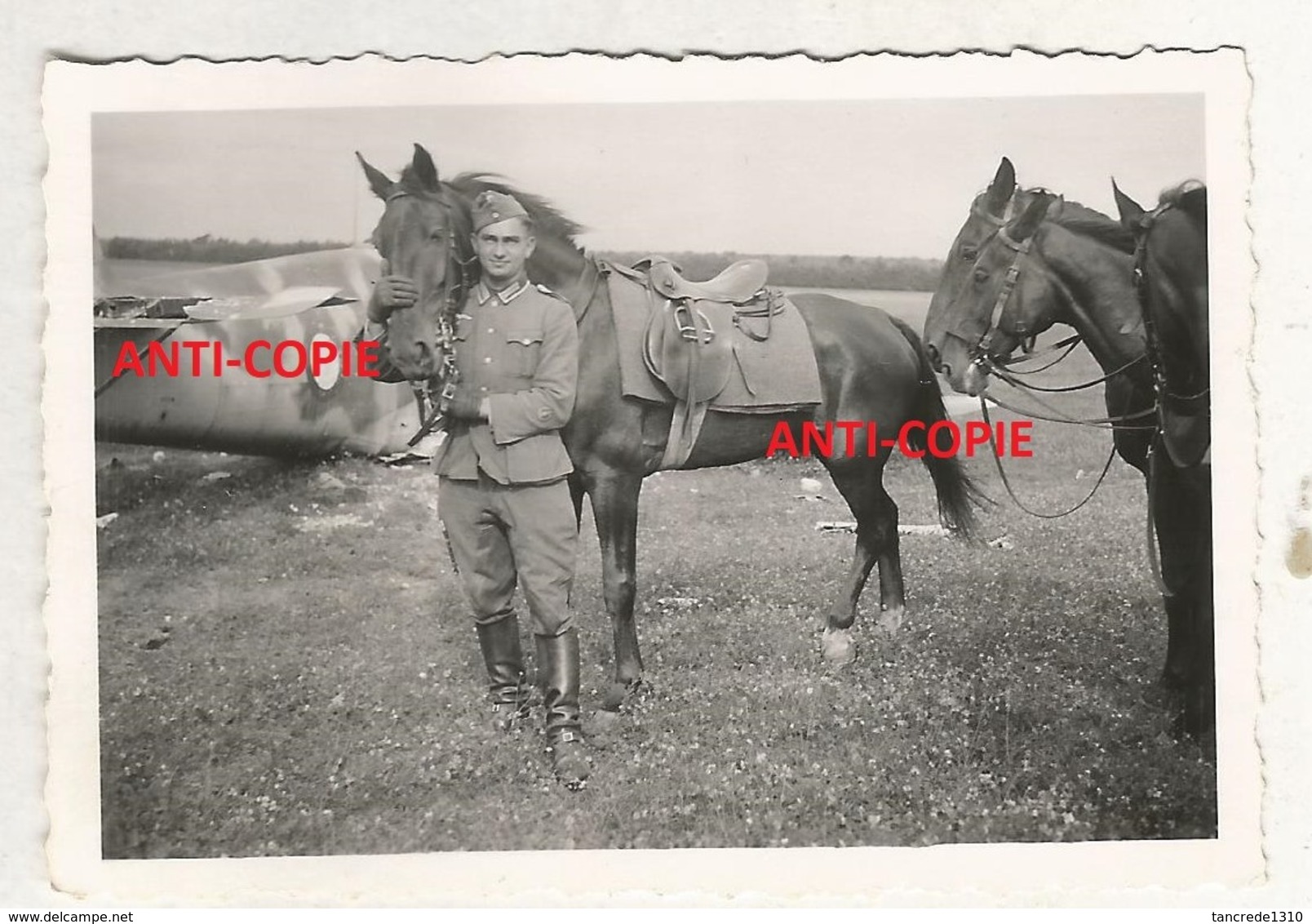 WW2 PHOTO ORIGINALE Soldat Allemand Crash Avion Chasseur Français BLOCH MB 152 Mais Où ? N°3 - 1939-45