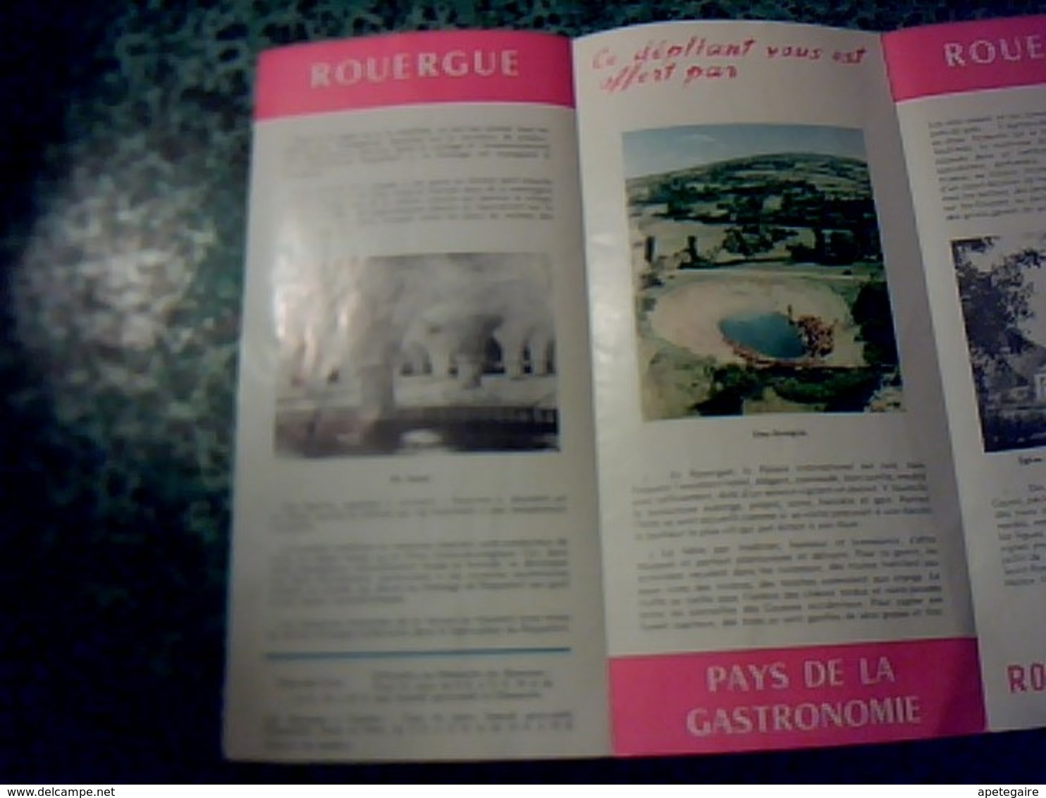 Vieux Papier Dépliant Touristique Millau Roquefort Rouergue Pays Du Tourisme Année ?, - Tourism Brochures