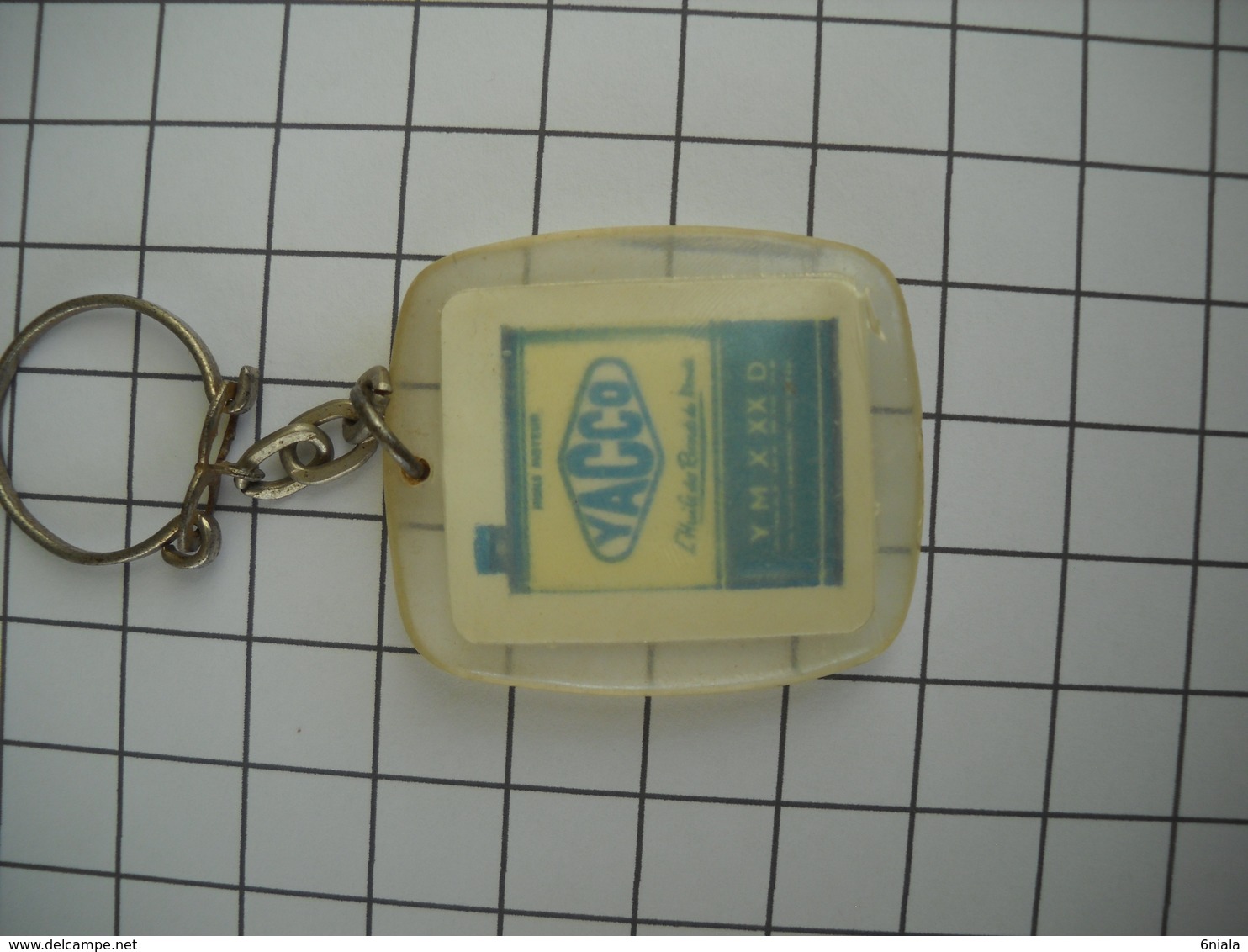 1015 Porte Clefs YACCO  (bidon D'huile Automobile) Huile Des Records Du Monde - Key-rings