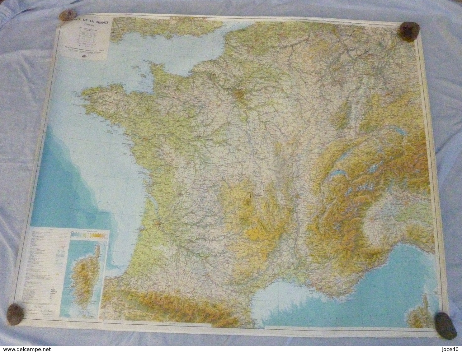 Lot De 33 Grandes Cartes De France Et Du Monde - Voir Descriptif - Geographische Kaarten