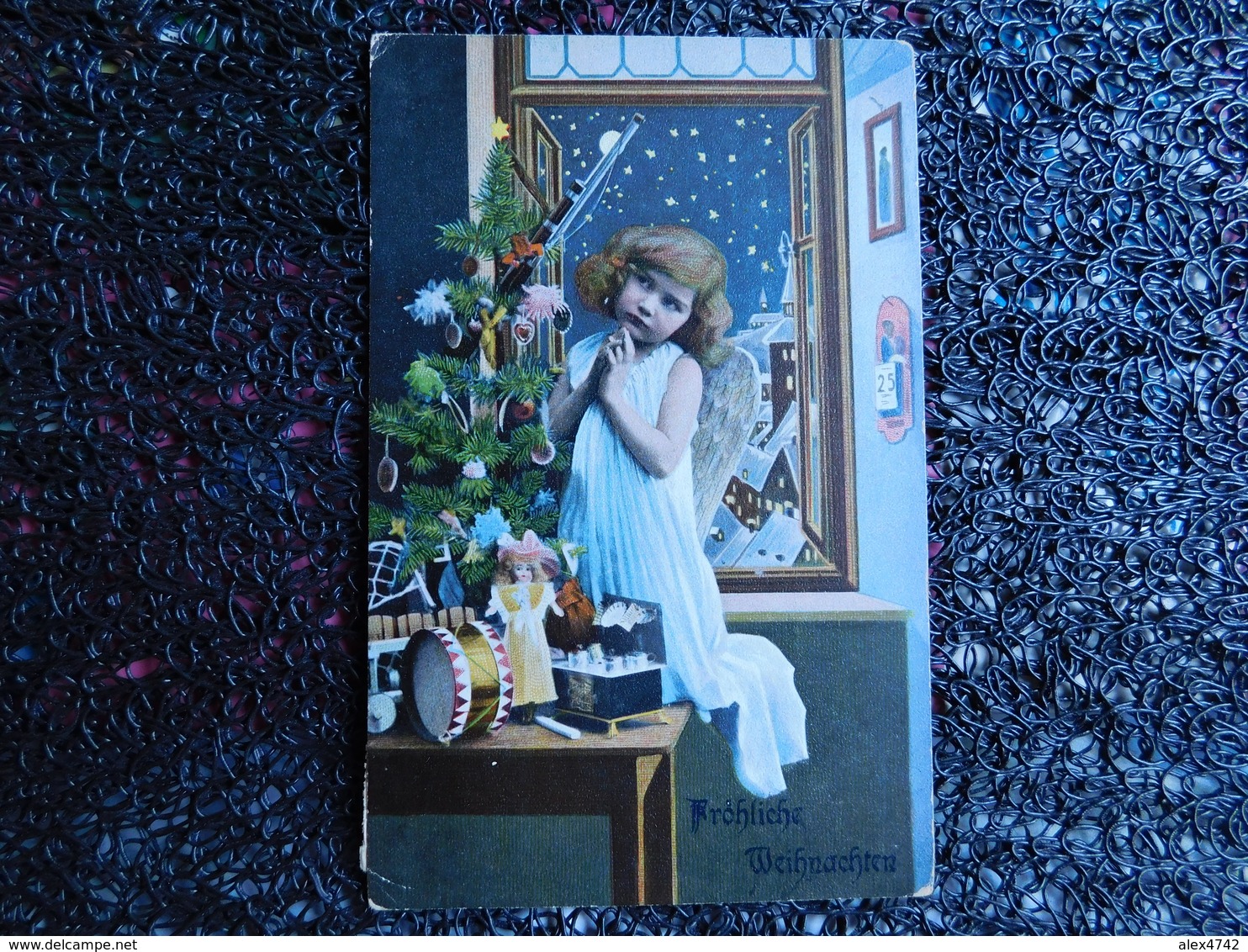 Petit Ange-fille Prie Devant Fusil Jouet Accroché Au Sapin De Noël, Jouets, Décembre 1914    (B10) - Jeux Et Jouets