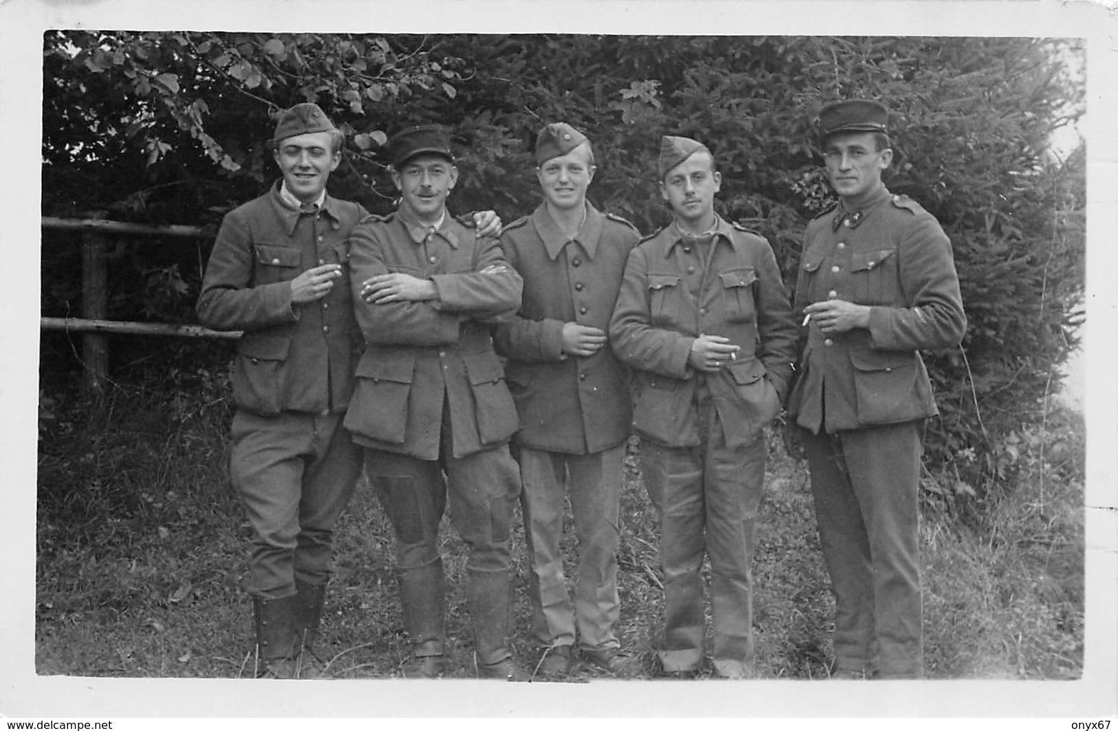 Carte Postale Photo Militaire BOUILLON SUR SEMOIS (Belgique-Province Luxembourg) Groupe De Soldats Tampon N° 46 - Bouillon