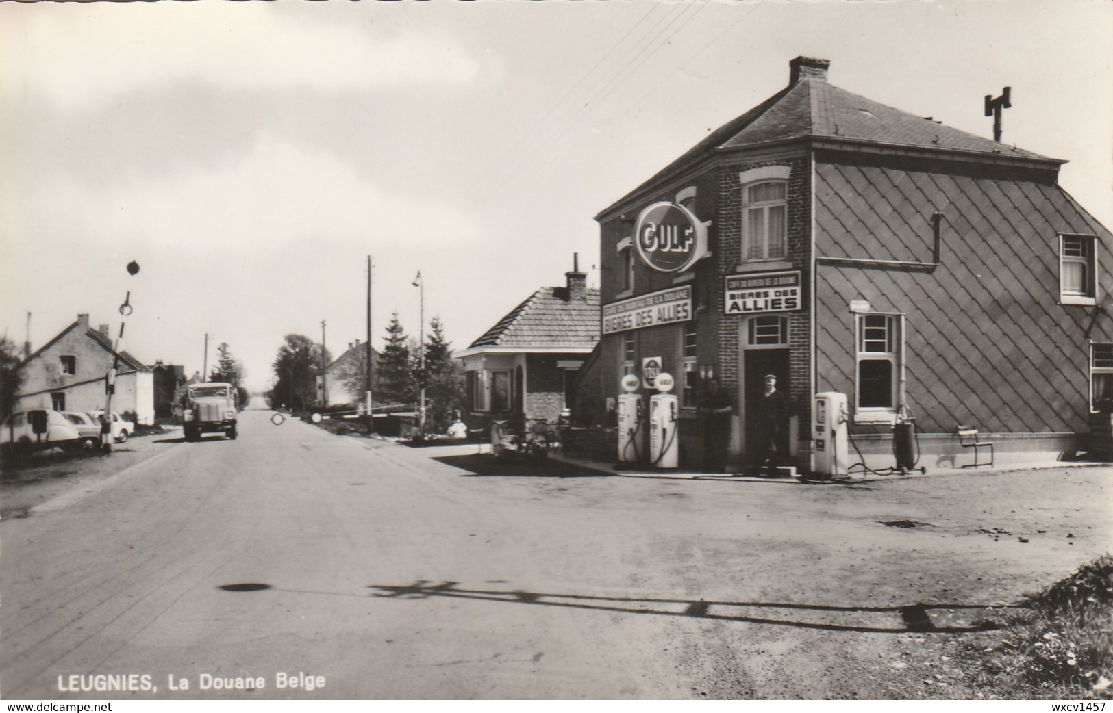 Leugnies ,( Beaumont ) La Douane Belge ,(café , Pub Bière Des Alliés , Bier , Brouwerij , Brasserie ) + Gulf - Beaumont