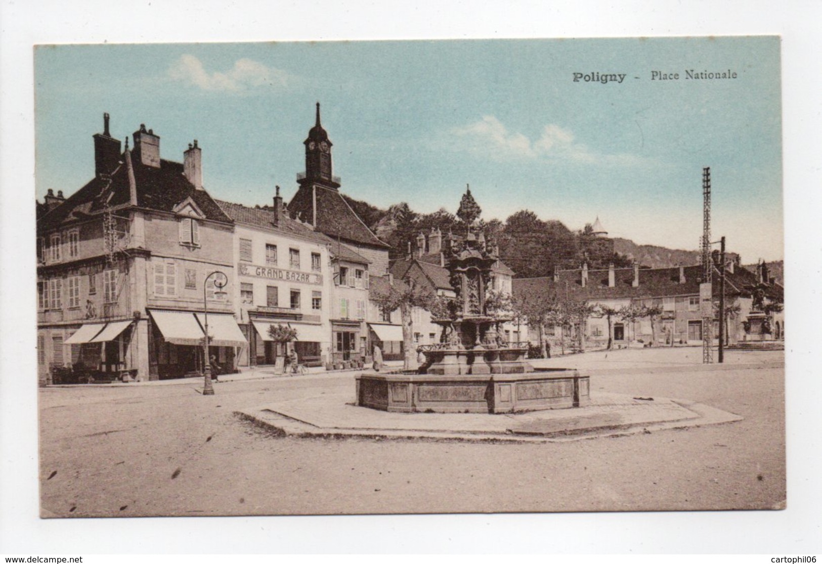 - CPA POLIGNY (39) - Place Nationale (GRAND BAZAR) - Edition Librairie Roy - - Poligny