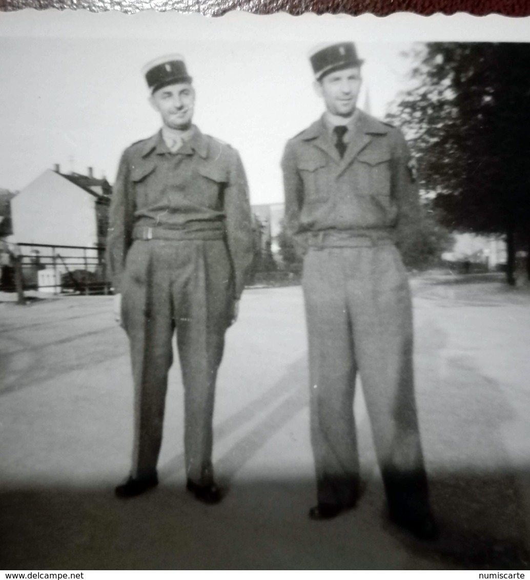 Lot 9 petites photos GENDARMERIE - Garde DARRAS Marmande, Nogent, Boppard, Chaumont 1952, 1939, 1947