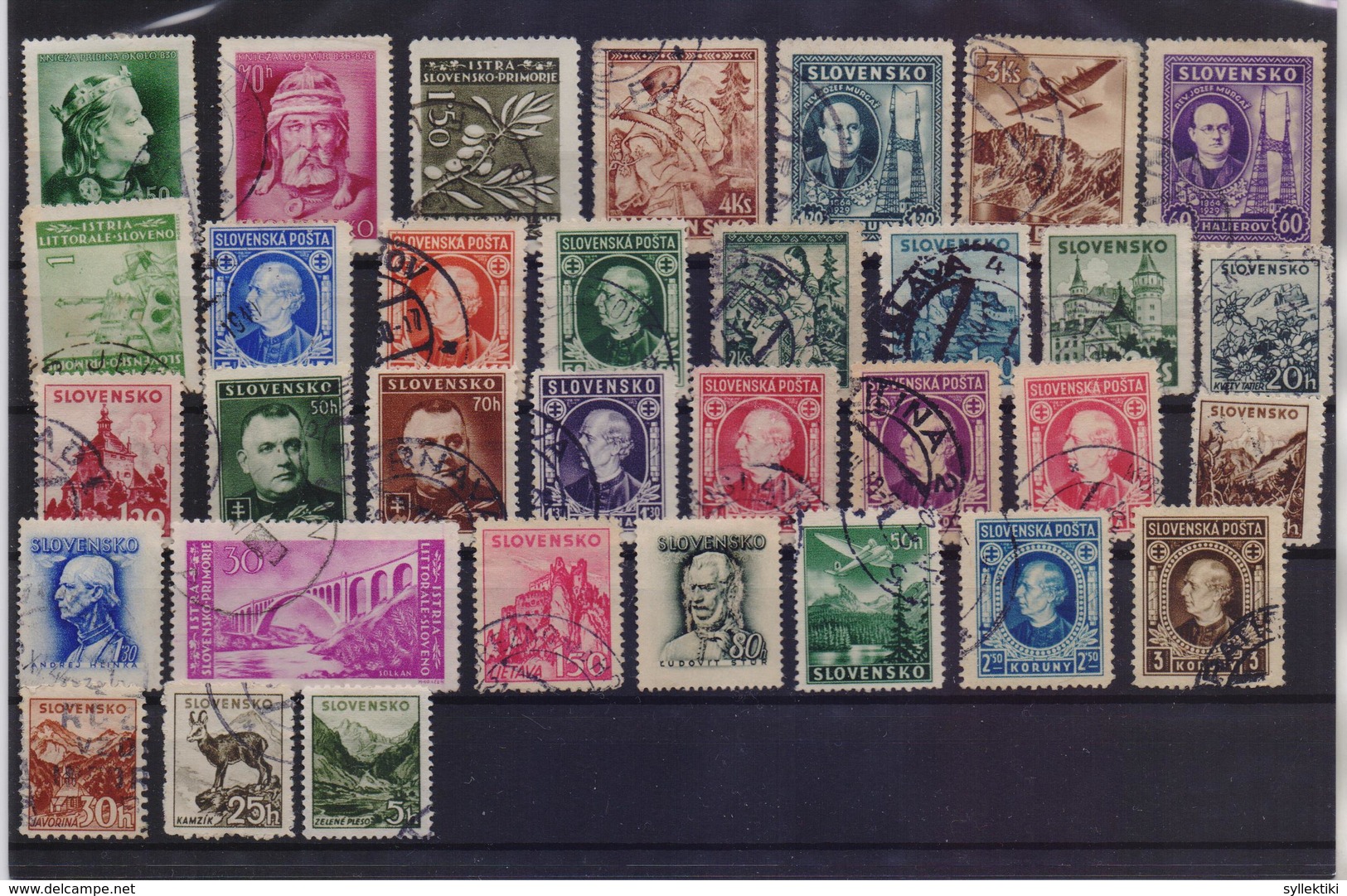 SLOVAKIA COLLECTION OF 33 DIFFERENT OLD USED STAMPS - Oblitérés
