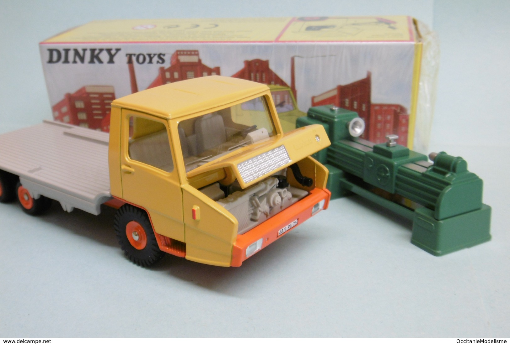 Dinky Toys / Atlas - Camion BERLIET STRADAIR Porte Machine Outil Réf. 569P Neuf NBO 1/43 - Dinky