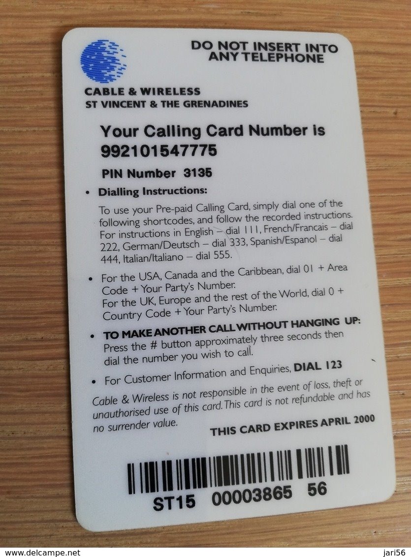 ST VINCENT & GRENADINES   $15,- ONE TEAM ONE VOICE STV-P1  Prepaid (R)   Fine Used Card  ** ** - San Vicente Y Las Granadinas