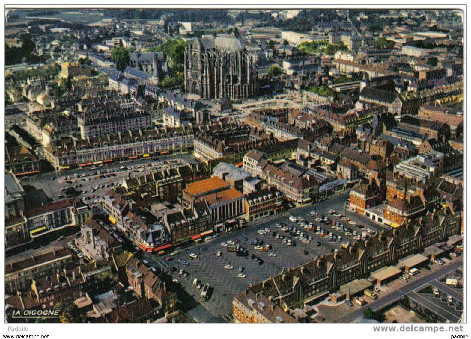 Carte Postale 60.  Beauvais  Vue D'avion Pilote Opérateur R. Henrard - Beauvais