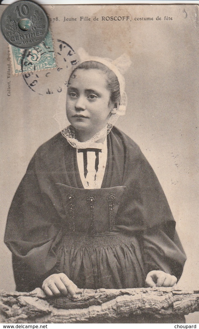 29 - Carte Postale Ancienne De Bretagne Jeune Fille De ROSCOFF En Costume De Fète - Personajes
