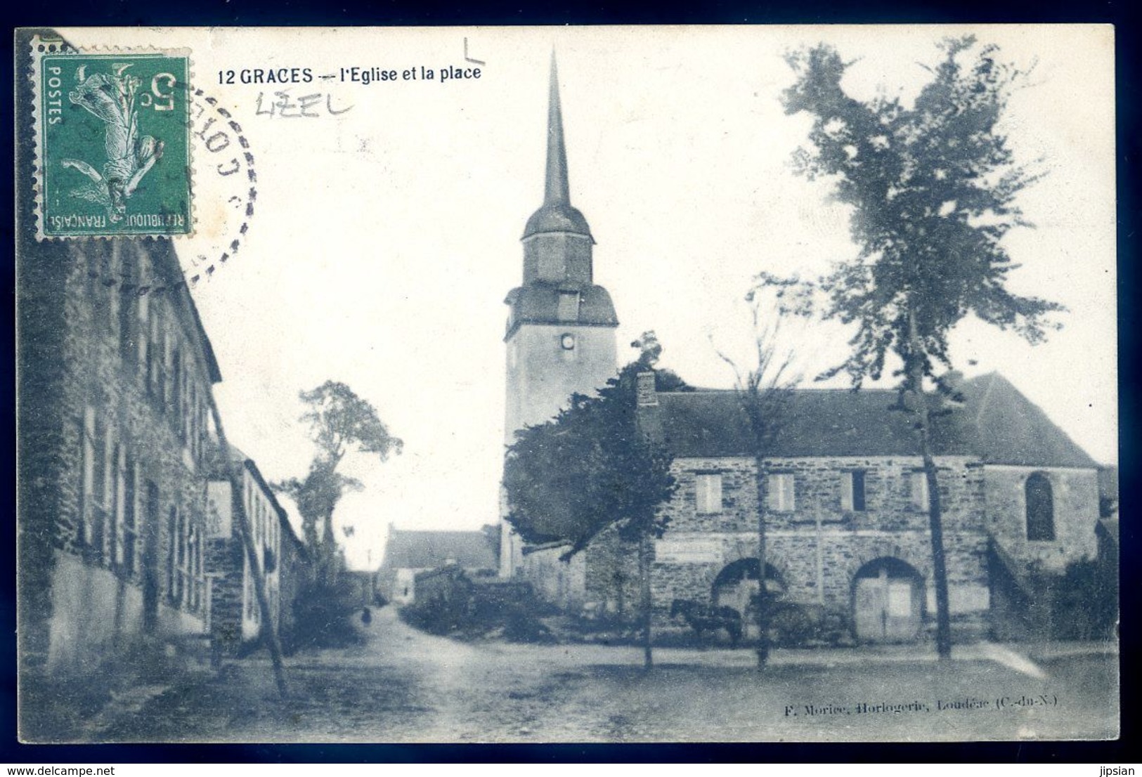 Cpa Du 22 Graces L' église Et La Place -- Graces Uzel Près Loudéac    AVR20-119 - Loudéac