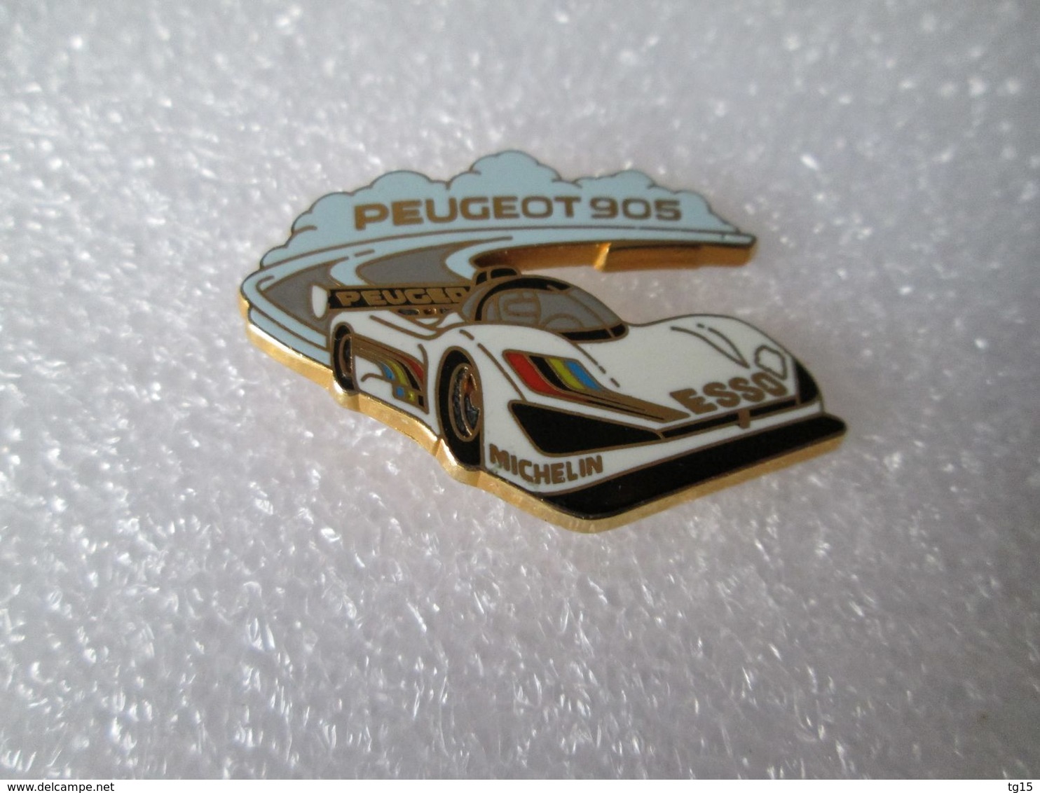 PIN'S   PEUGEOT  905  LE MANS  Arthus Bertrand - Peugeot