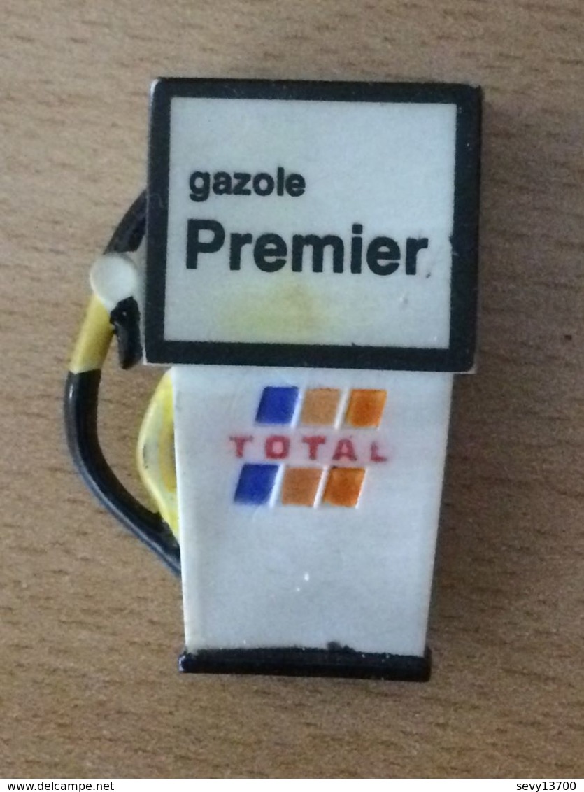 2 Magnet Carburant Total Super Premier 98 Et Gazole Premier - Pubblicitari