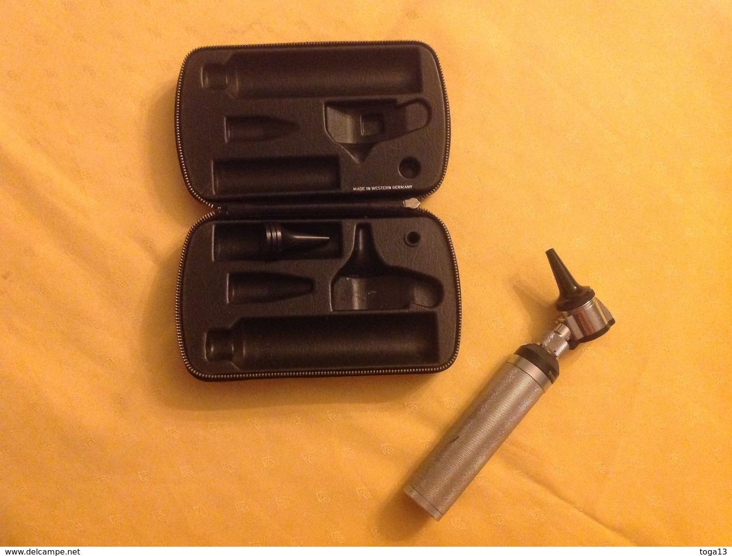 OTOSCOPE HEINE DANS SA TROUSSE - Matériel Médical & Dentaire