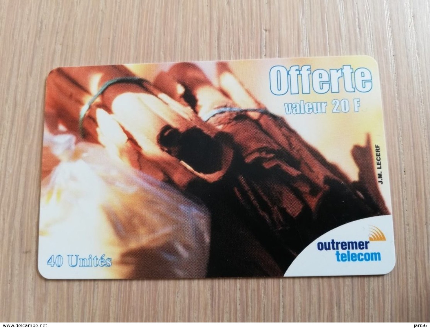 Caribbean Phonecard St Martin  OFFERTE 20 F SPICES  Outremer Telecom Fine Used Card   **2176 ** - Antillas (Francesas)