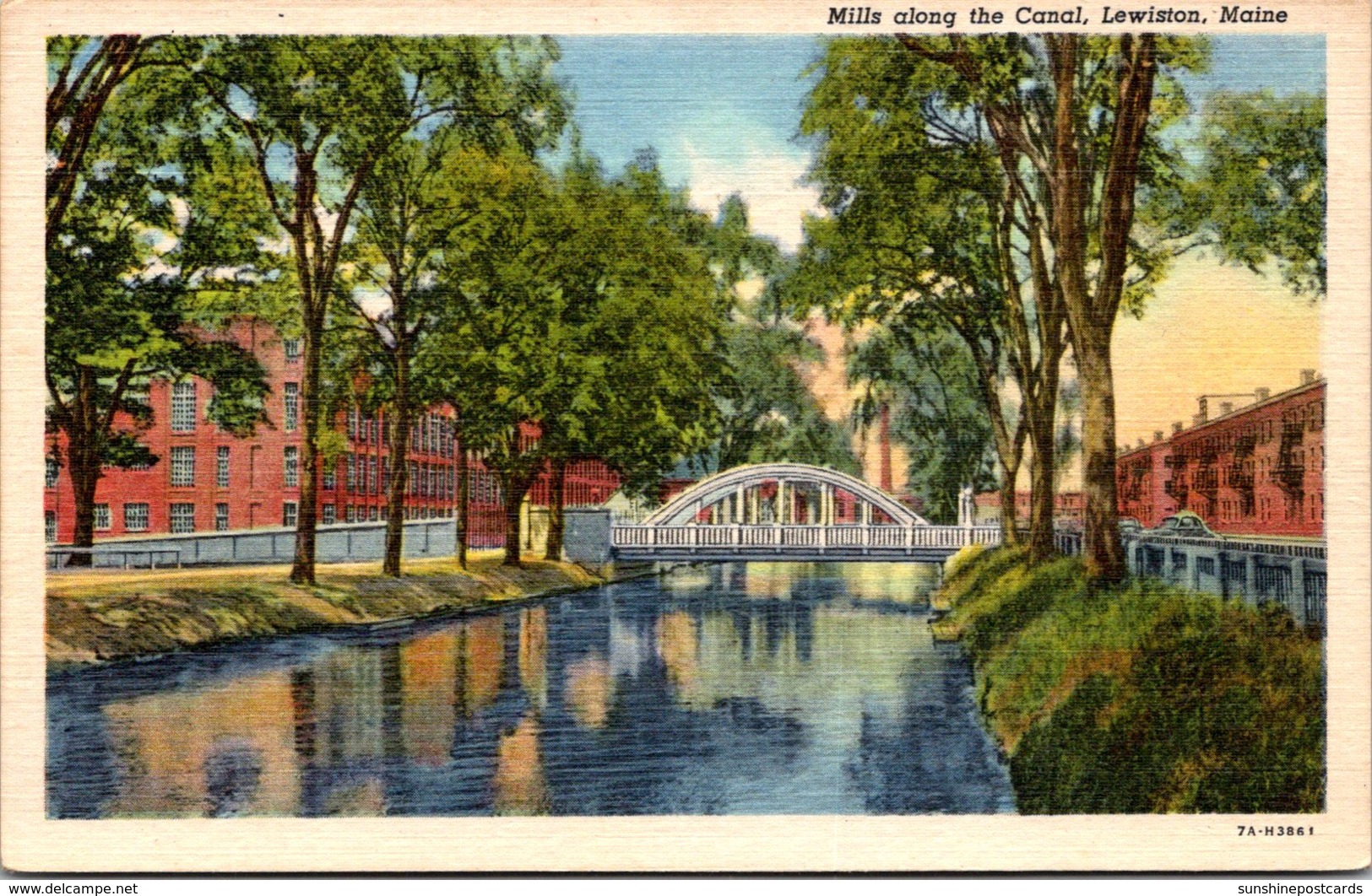 Maine Lewiston Mills Along The Canal 1943 Curteich - Lewiston