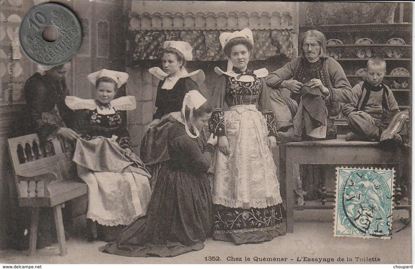 29 - Carte Postale Ancienne En Bretagne   Chez Le Quemeneur  L' Essayage De La Toilette - Personnages
