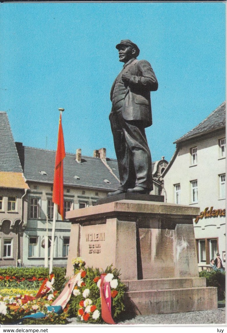 EISLEBEN  Lenin Denkmal,  Verl. VEB Bild Und Heimat - Eisleben
