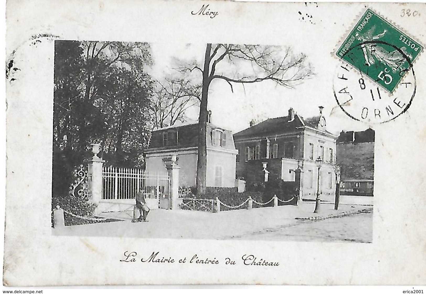 Mery Sur Oise. La Mairie Et L'entrée Du Chateau De Mery. - Mery Sur Oise