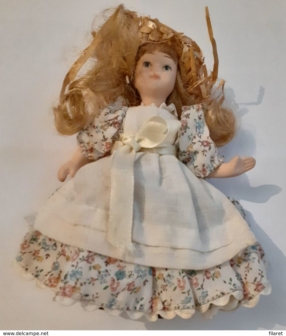 DOLL/PUPPET - Peluche