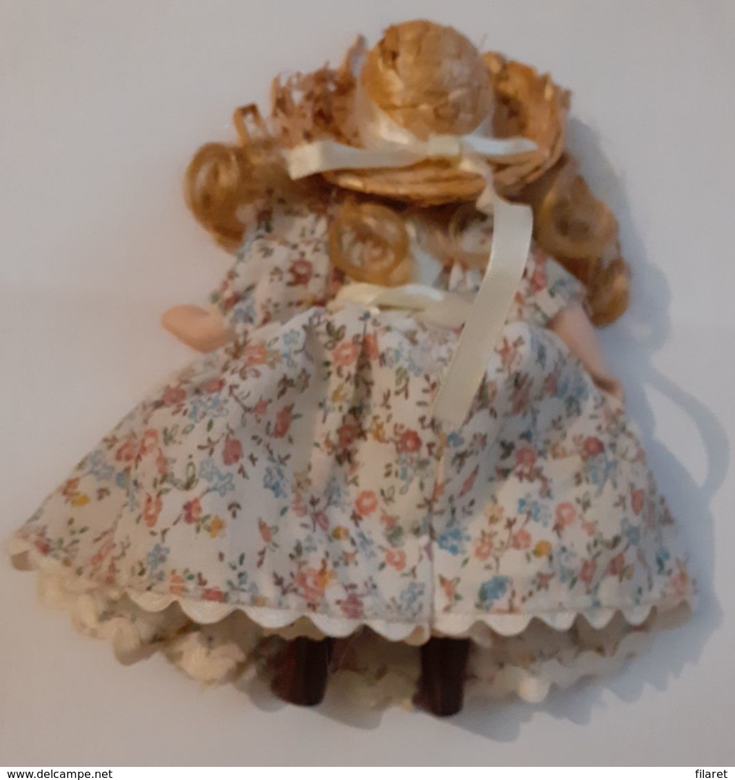 DOLL/PUPPET - Peluche