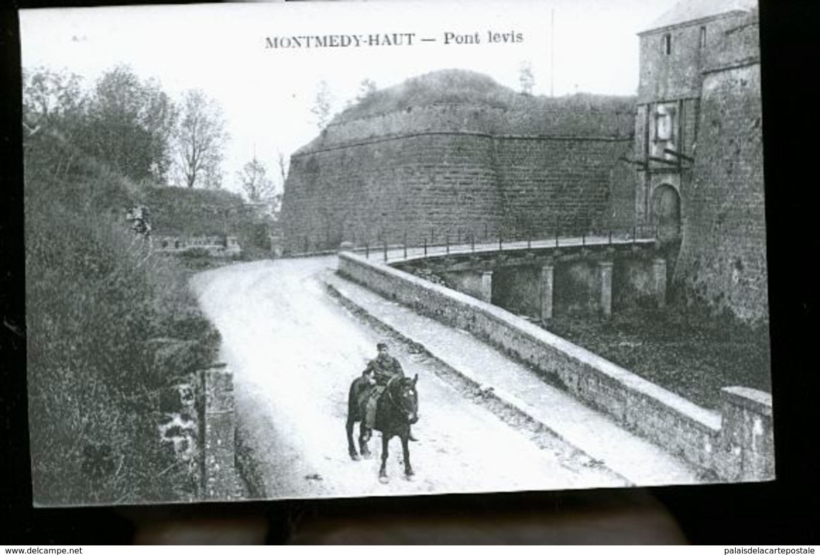 MONTMEDY - Montmedy