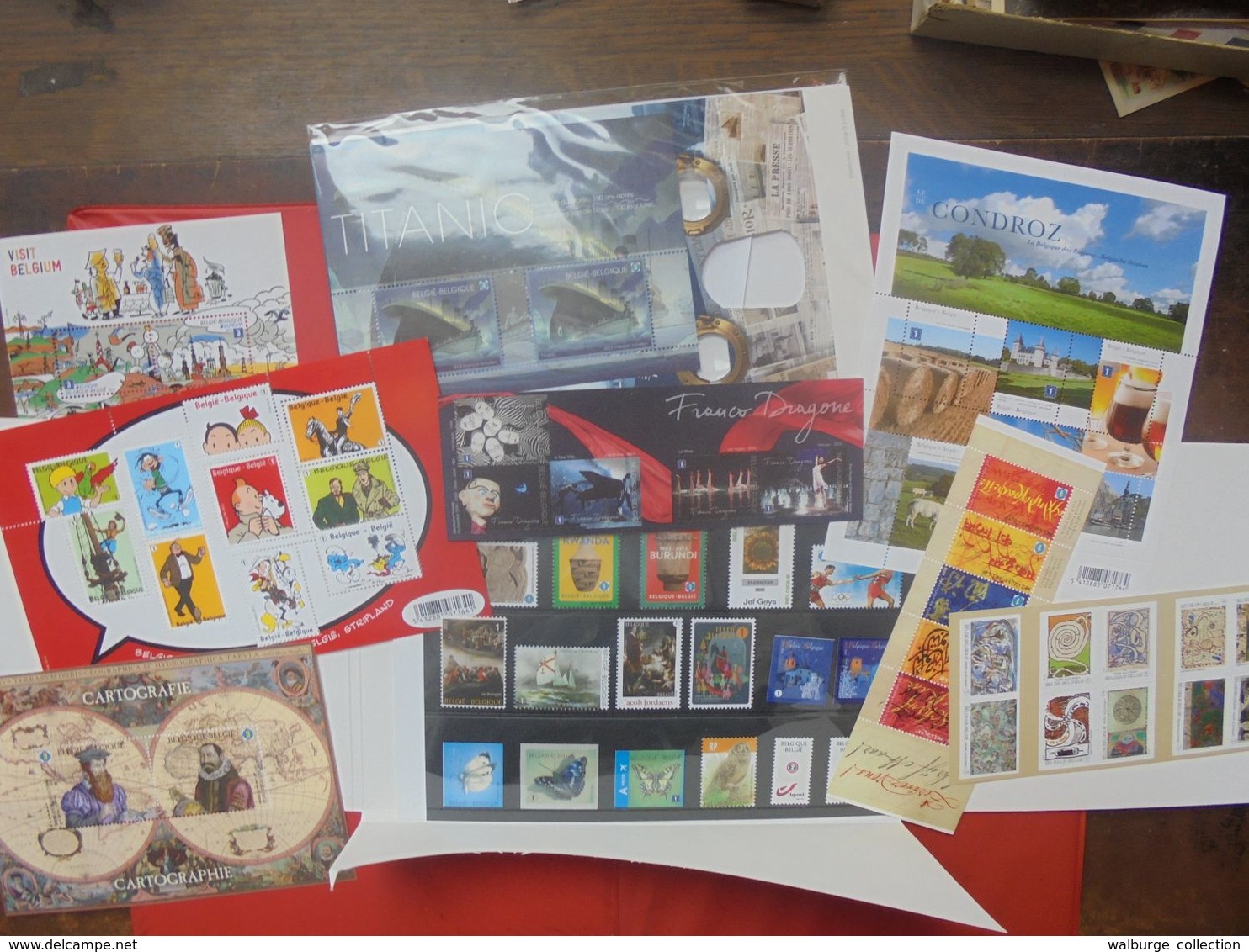 BELGIQUE 2012 TIMBRES NEUFS EN POCHETTES. - Collections