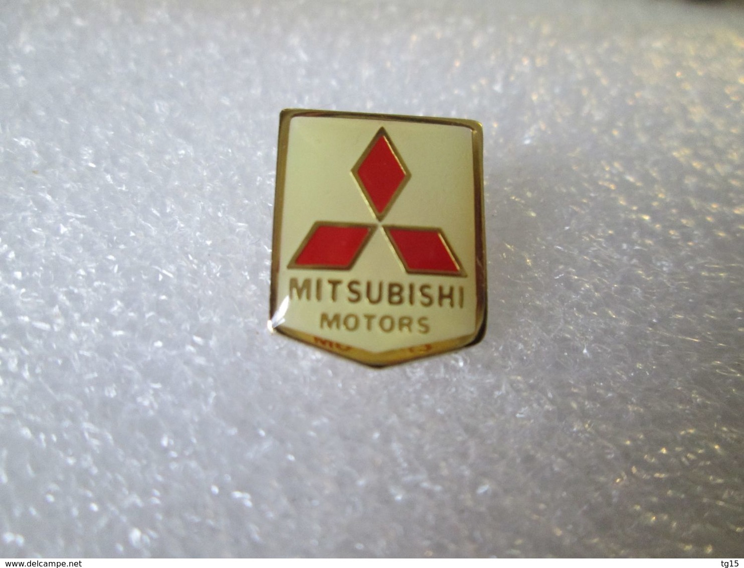 PIN'S    Logo   MITSUBISHI  MOTORS   17X13mm - Mitsubishi