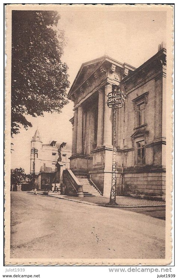 NEUFCHATEAU ..--  Palais De Justice . Vers SAINT - SERVAIS . Voir Verso . - Neufchâteau