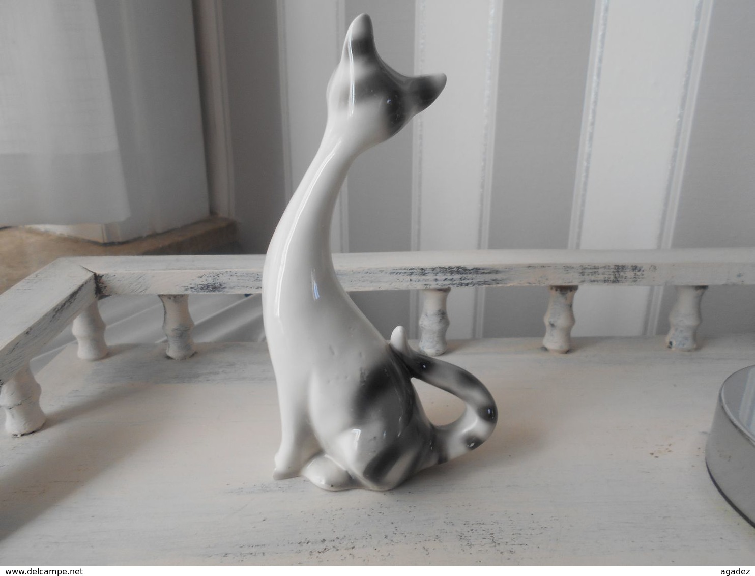 Jolie Figurine Chat En Porcelaine Excellent état Hauteur 15 Cm - Other & Unclassified