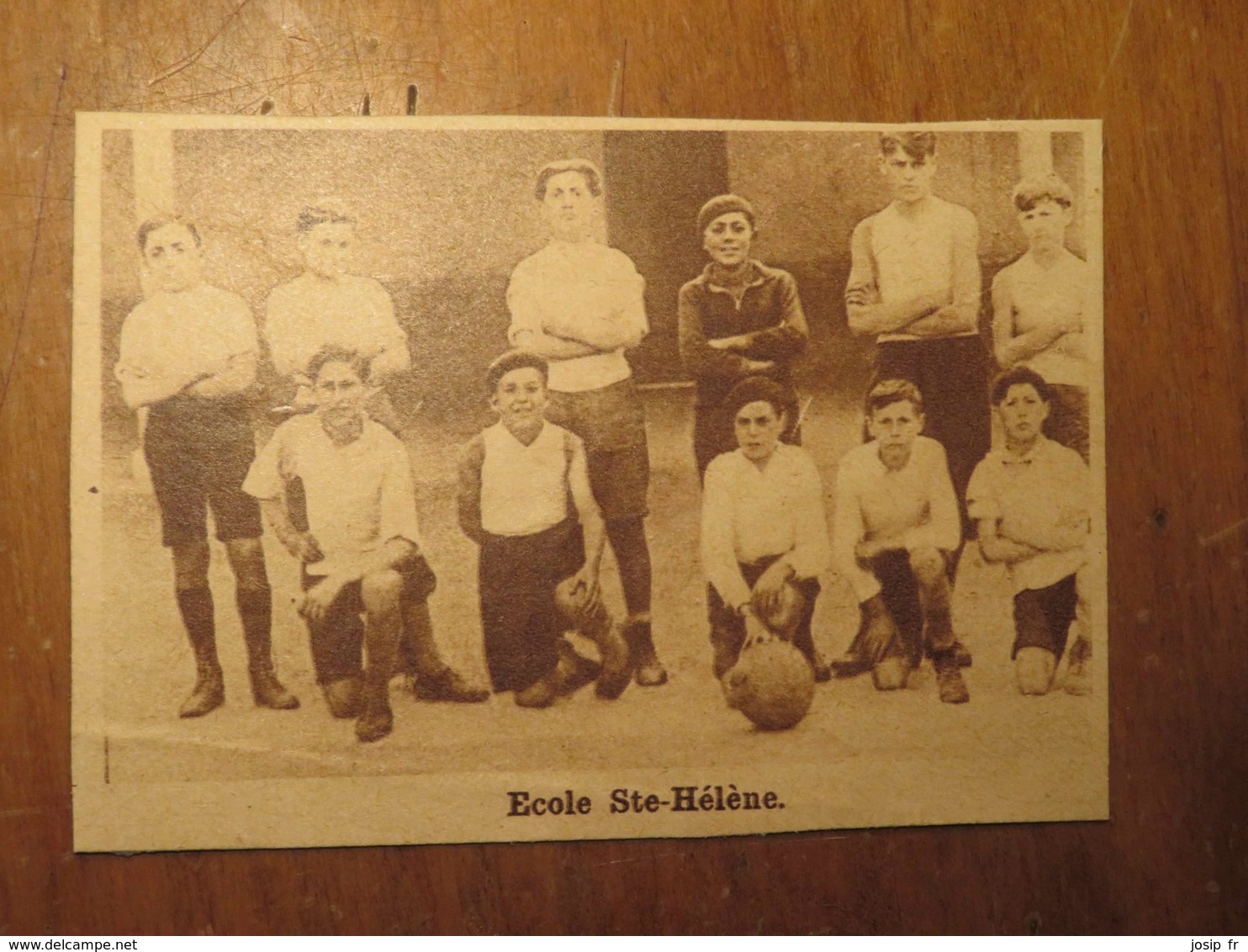 NICE (ALPES-MARITIMES): ÉQUIPE SCOLAIRE DE FOOTBALL- ÉCOLE SAINTE-HÉLÈNE (PHOTO DE JOURNAL: 09/1932) - Côte D'Azur
