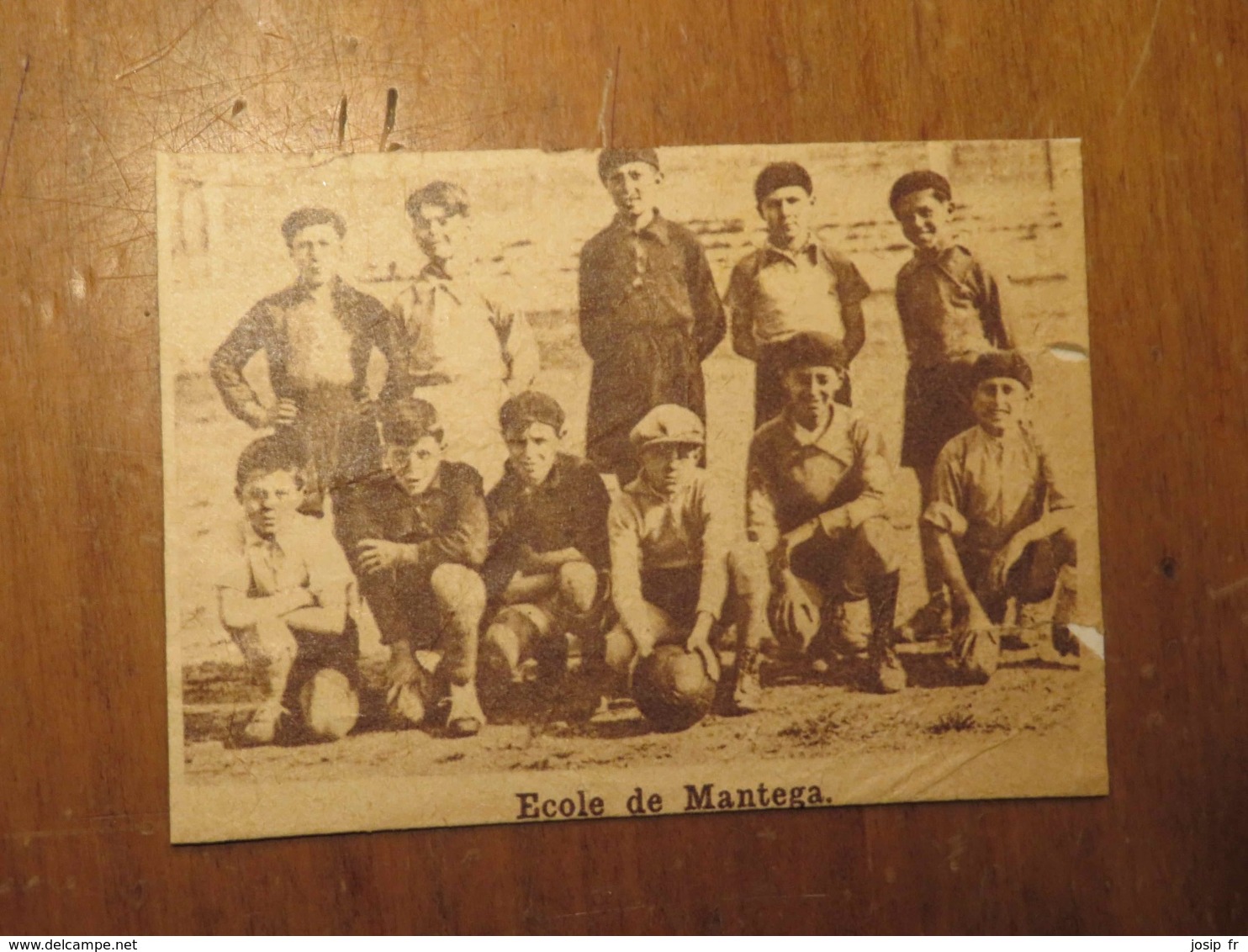 NICE (ALPES-MARITIMES): ÉQUIPE SCOLAIRE DE FOOTBALL- ÉCOLE DE MANTEGA (PHOTO DE JOURNAL: 09/1932) - Côte D'Azur