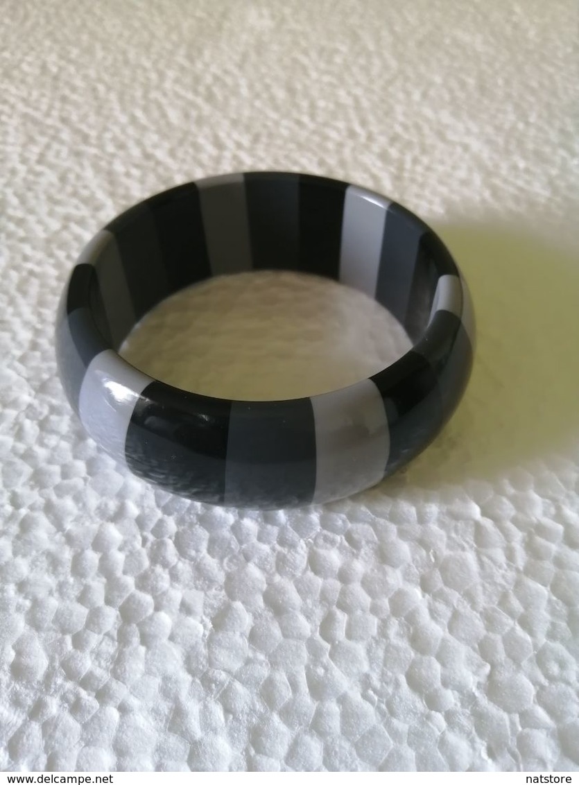 Vintage Tricolor  Plastic  Bracelet - Bracciali