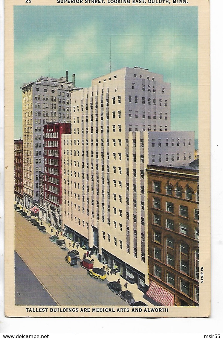 CPA - USA : Tallest Buildings Are Medical Arts  And Alwort  Superior Street , Looking EaSt -  DULUTH  - Minnesota - 1940 - Duluth