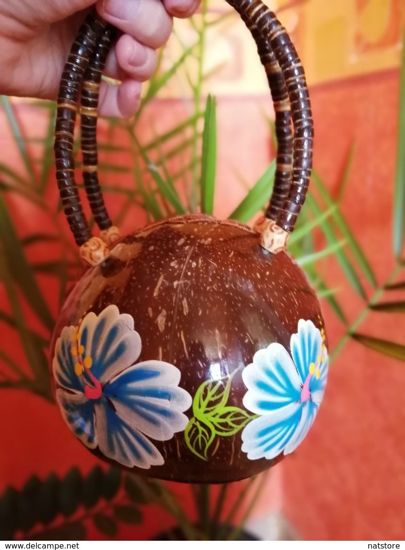 Handbag/Purse  Ball  Vietnam Real Coconut Shell Painted Hibiscus Flower - Other & Unclassified