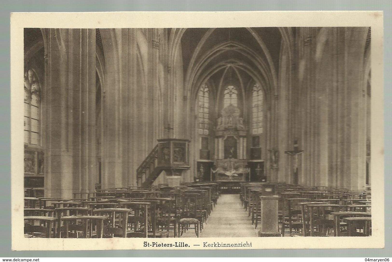 ***  ST. PIETERS LILLE ***  -  Kerkbinnenzicht - Lille