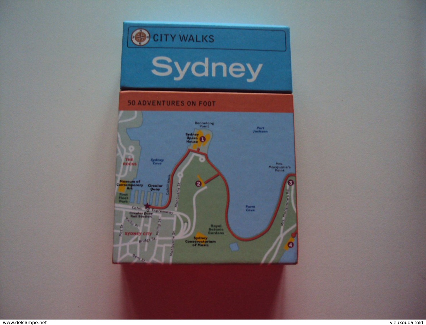 CITY WALKS    SYDNEY  50 ADVENTURES   ON  FOOT - Autres & Non Classés