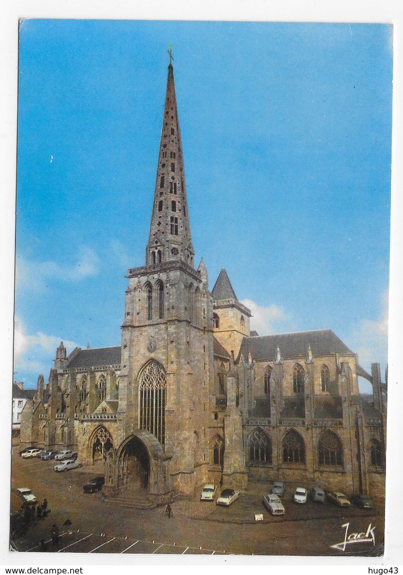 (RECTO / VERSO) TREGUIER - N° 914 - LA CATHEDRALE AVEC VIEILLES VOITURES - CITROEN DS, PEUGEOT 403 ... - CPSM GF VOYAGEE - Tréguier