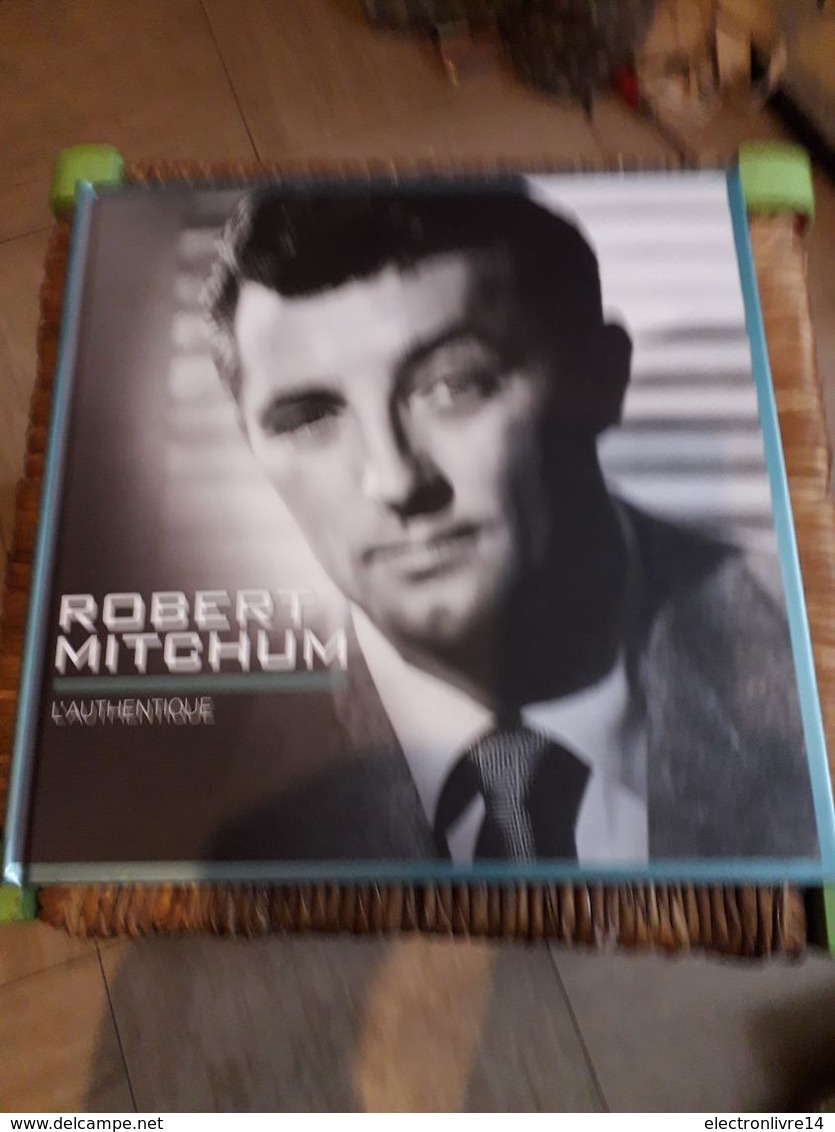 Coffret Collector Inclus 4 Flms Livre De 50 Photos Robert Mitchum L'authentique - Classic