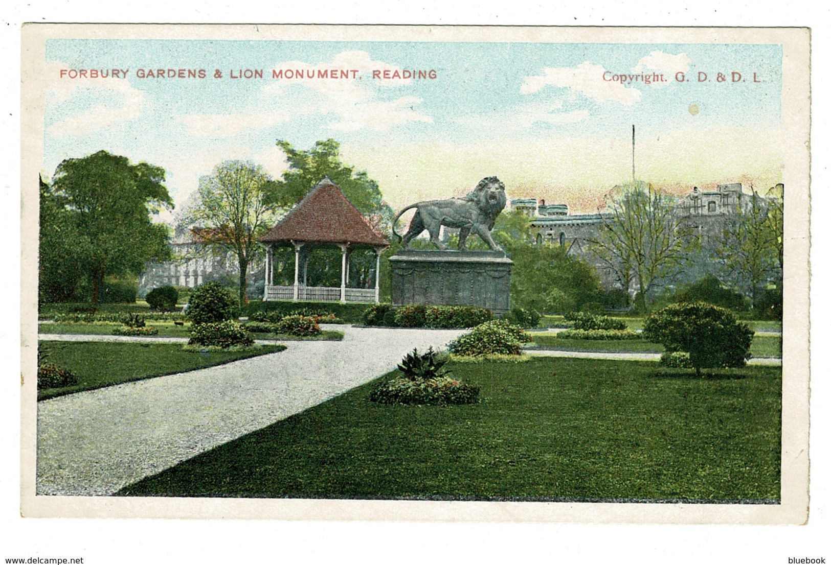 Ref 1371 - Early Postcard - Forbury Gardens & Lion Memorial - Reading Berkshire - Reading