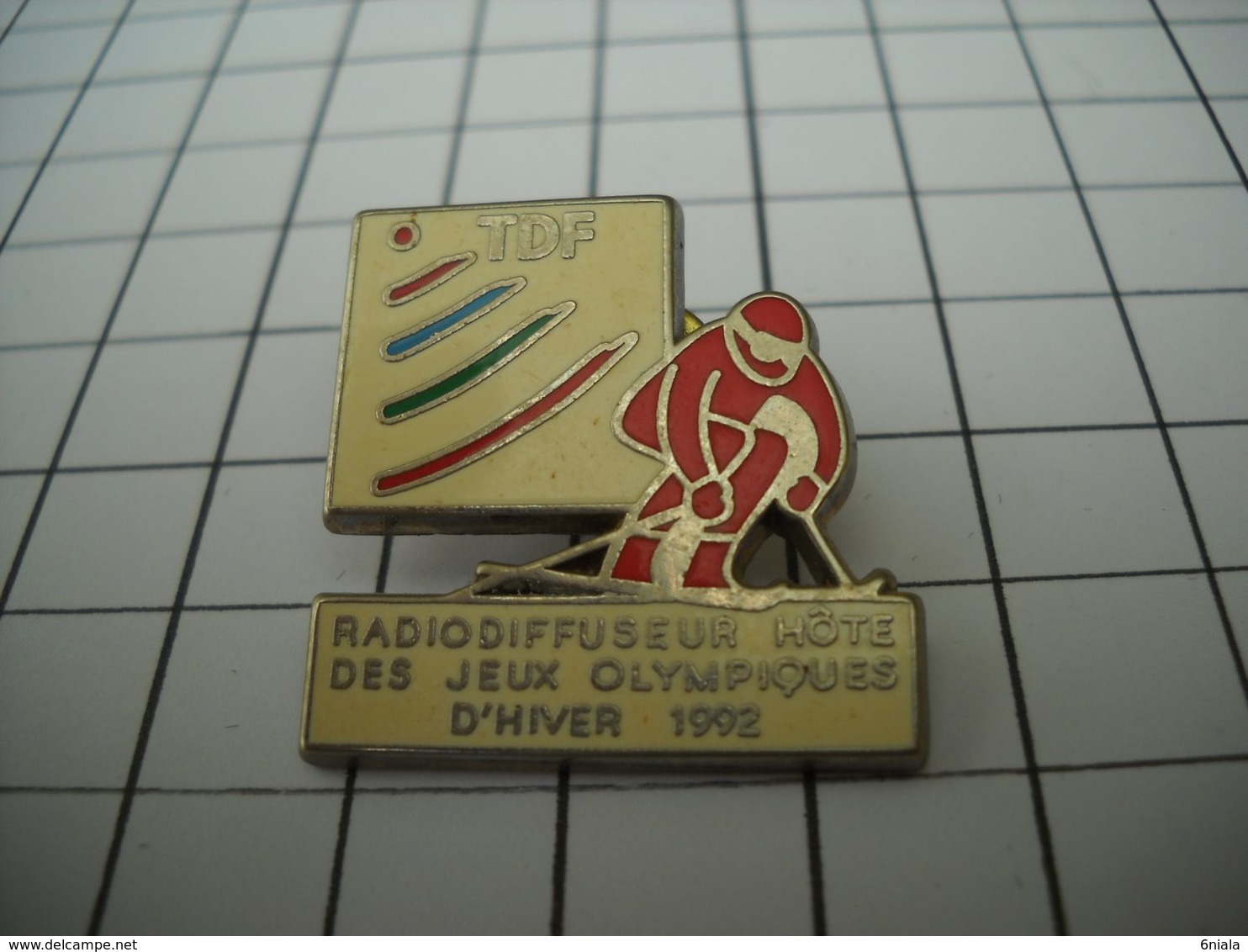 1294    PINS  Pin's TDF Radiodiffuseur Hôte Des Jeux Olympiques D'hiver 1992 Ski - Olympic Games