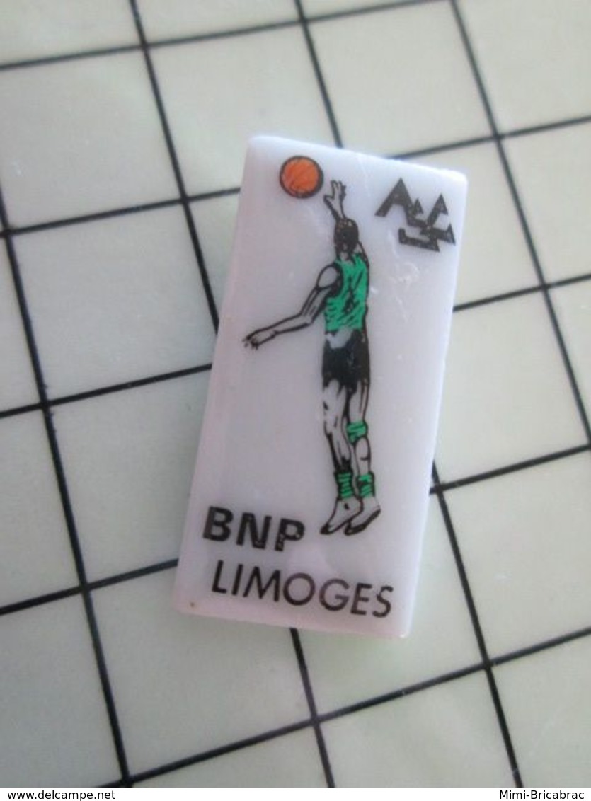 115B Pin's Pins / Beau Et Rare / THEME : SPORTS / Céramique Ou Porcelaine Limoges BASKET-BALL BNP LIMOGES - Basketball