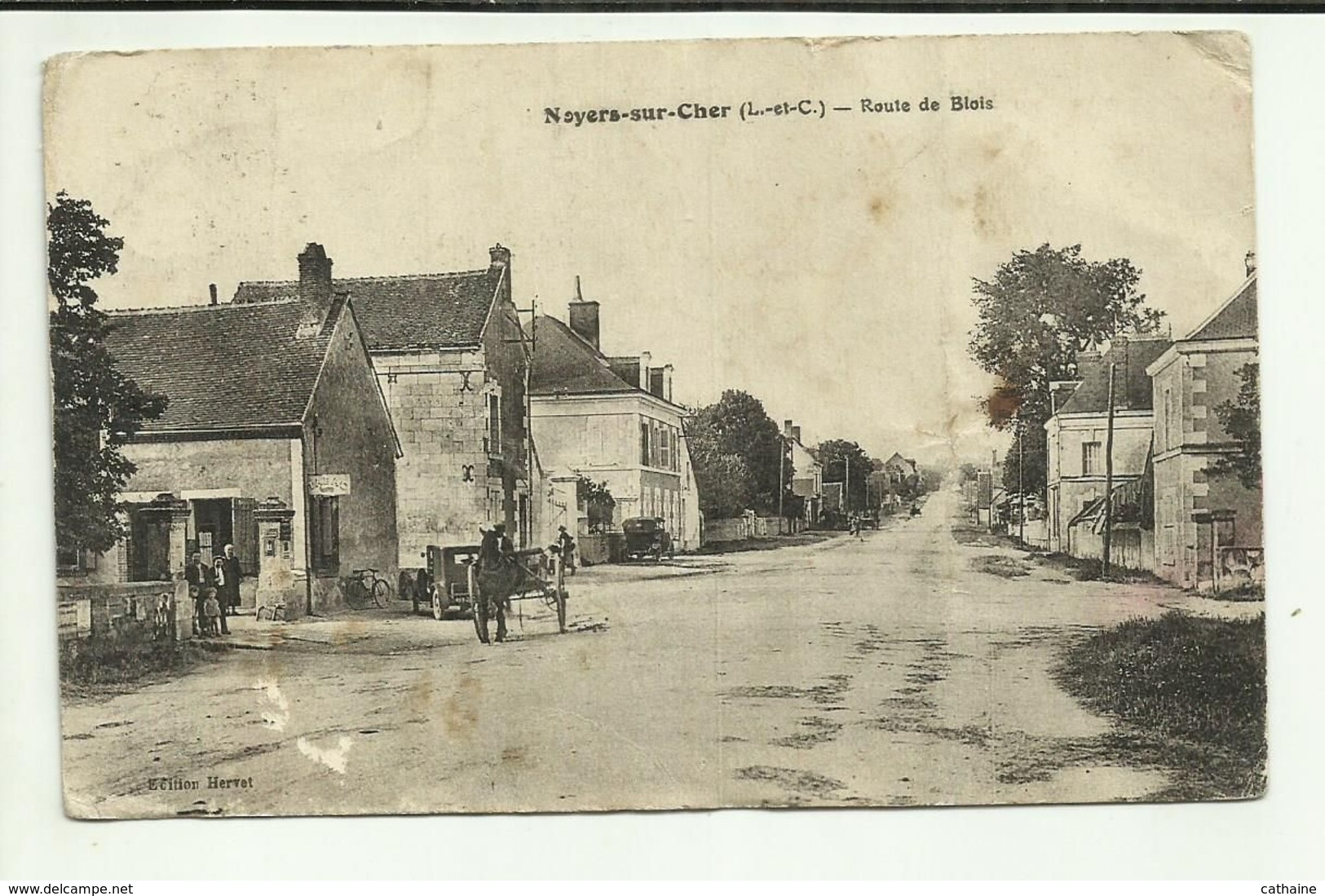 41 . NOYERS SUR CHER . ROUTE DE BLOIS  .LE  TABAC . ATTELAGE ET VOITURE ENCIENNE ( Plis Sur Carte ) - Noyers Sur Cher