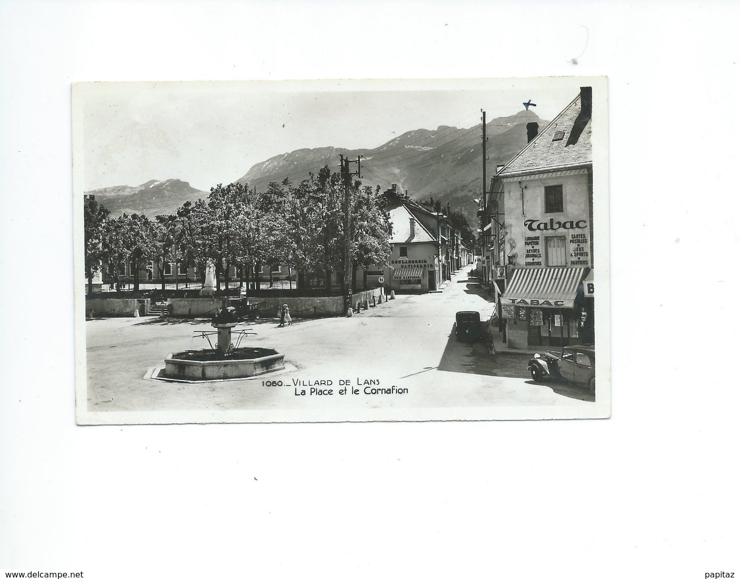 Villard De Lans  La Place Et Le CORNAFION - Villard-de-Lans