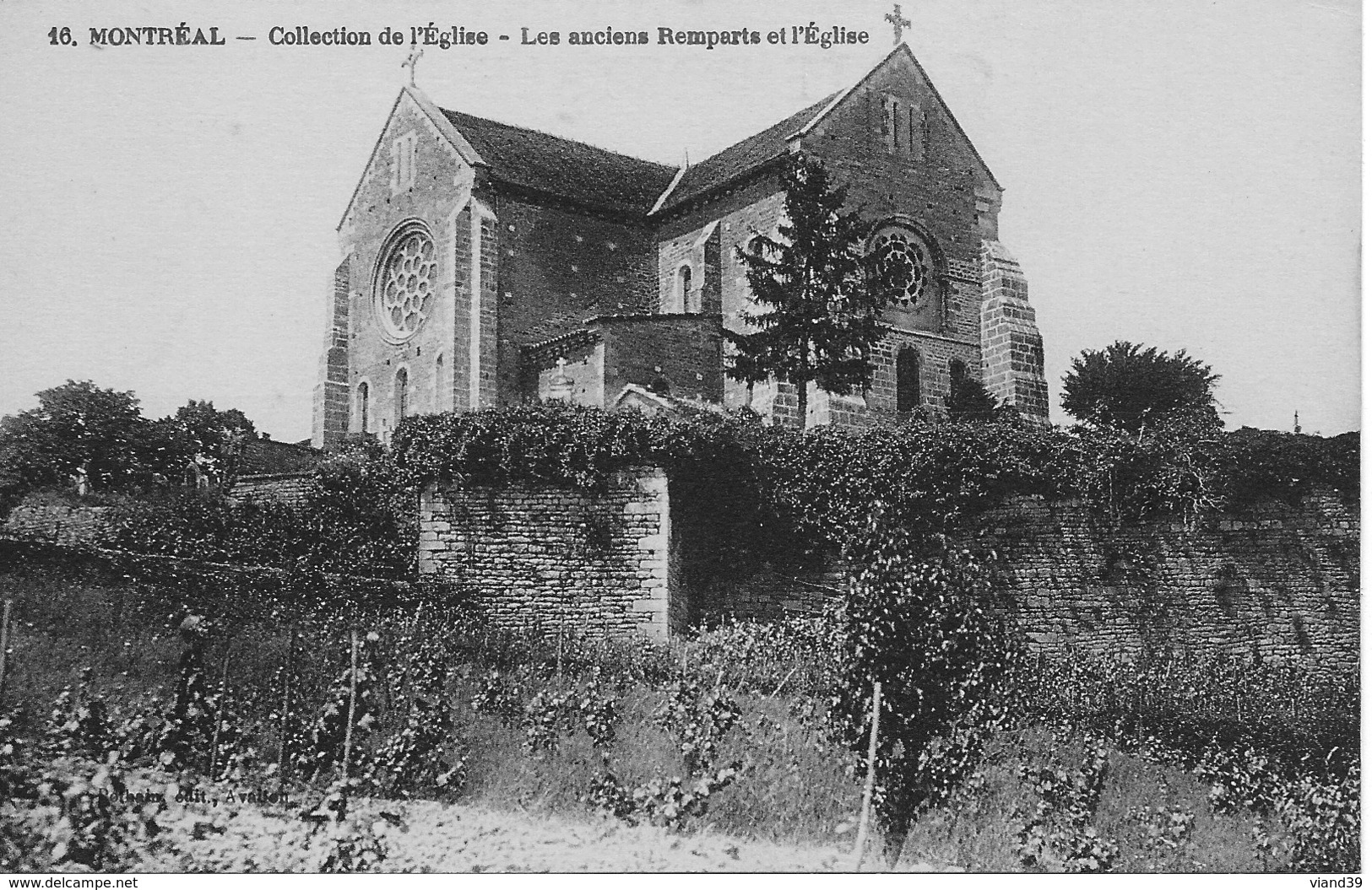 Montréal - Les Anciens Remparts Et L'église - Montreal